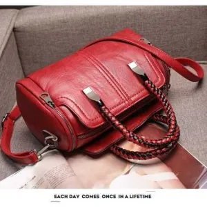 2020 new large - capacity vintage soft leather shoulder bag fashion knitting handbag