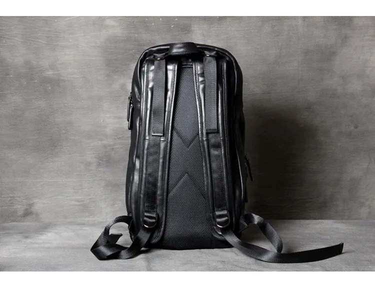 Black Classical Leather Traveling Backpack 8021