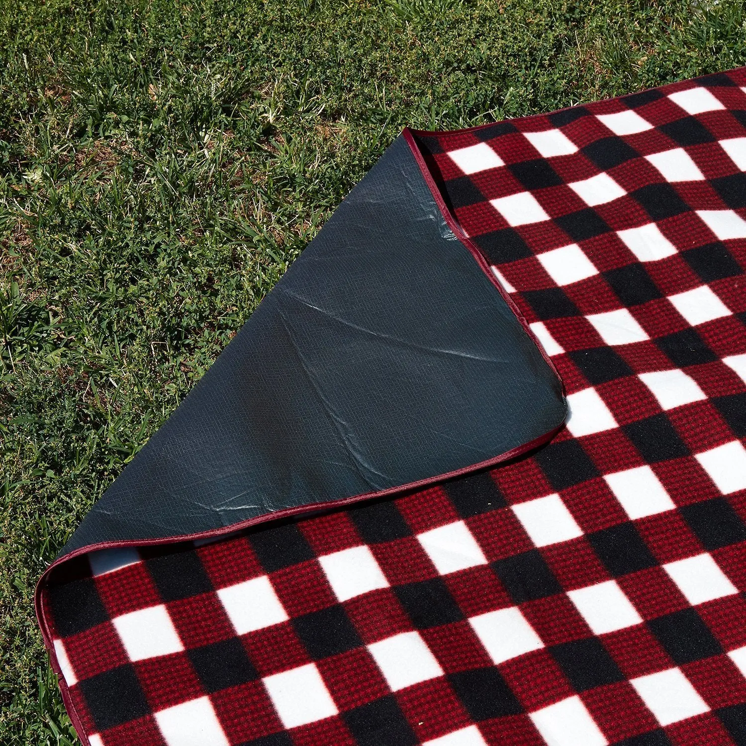 Clara Clark 58&quot; x 78&quot; Camping Beach Picnic Outdoor Blanket, X-Large, Red Plaid