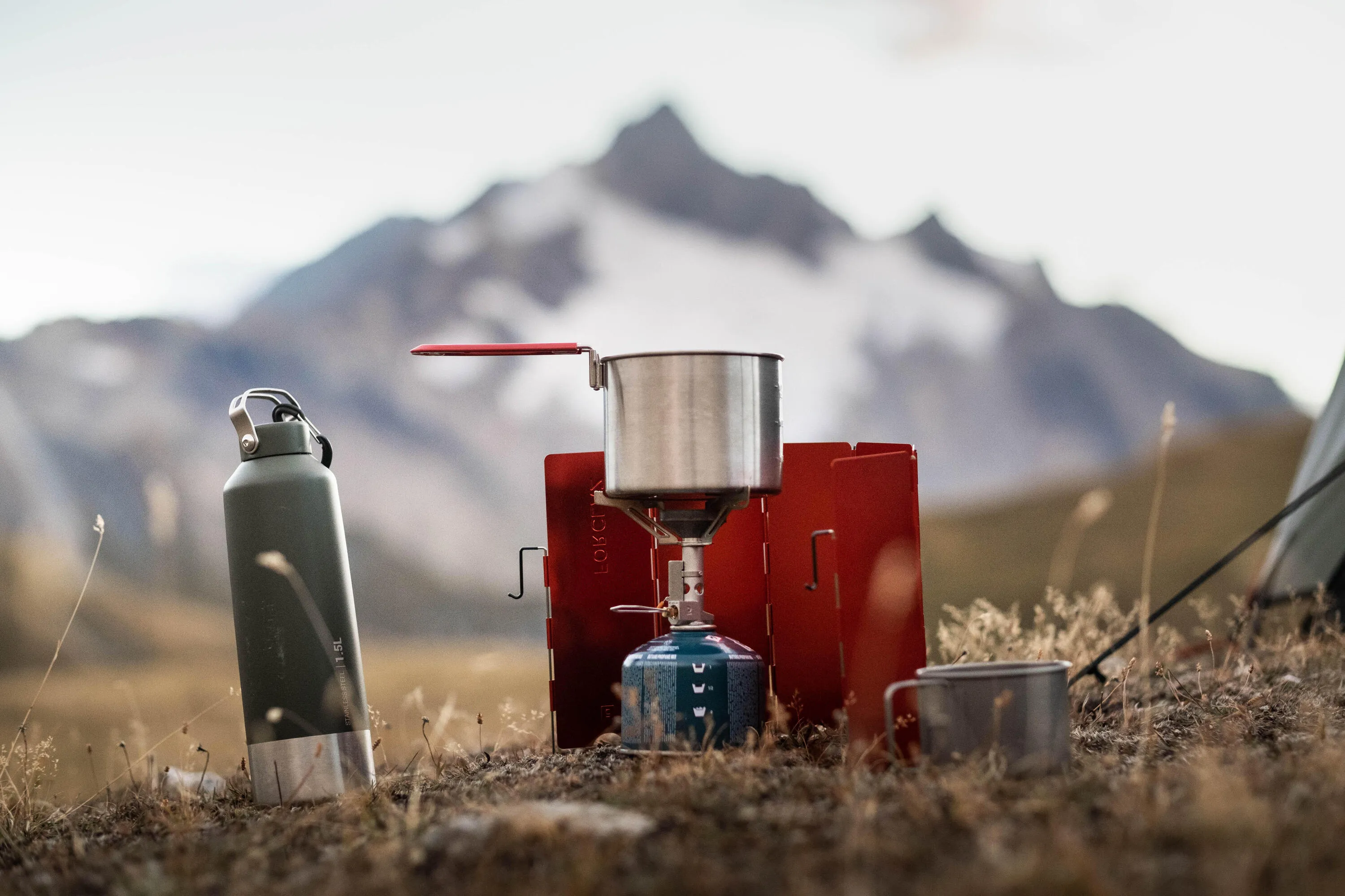 Forclaz MT500 Lightweight Compact Backpacking Stove with Piezo