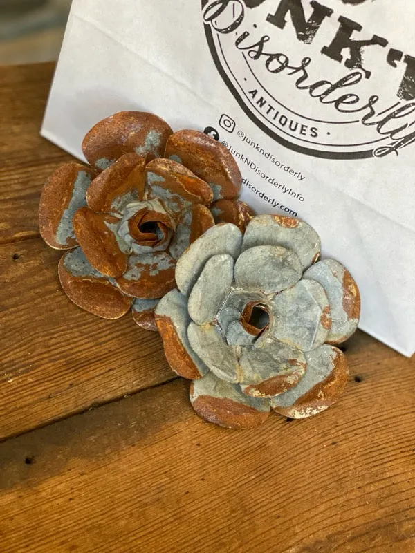 Magnetic Zinc/Rust Flowers